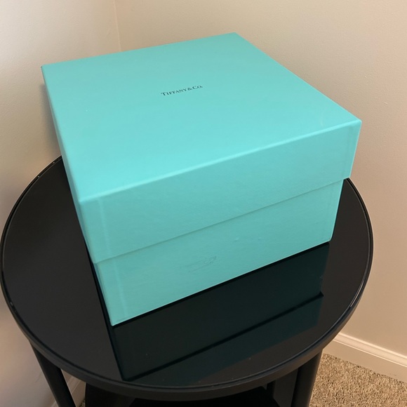 Tiffany & Co. Bear and Block 3 Piece China Set (New in Box) - Picture 2 of 8